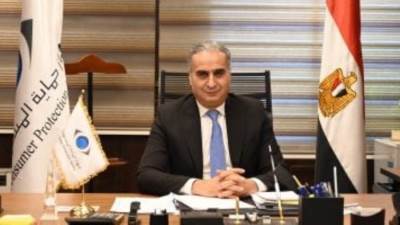 جهاز حماية المستهلك يضبط مخزنا بالشرقية يعيد تعبئة زيت الطعام من مواد مجهولة