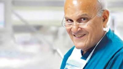 وزير الطيران يُصدر قرارًا بإطلاق اسم الدكتور مجدي يعقوب على صالة كبار الزوار بمطار أسوان الدولي