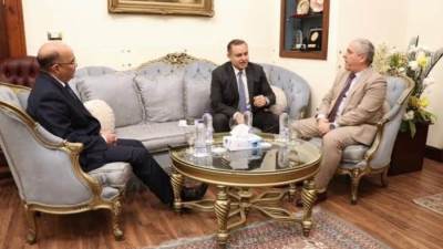 رئيس "الوطنية للصحافة" يبحث مع سفير قطر بالقاهرة تعزيز التعاون المشترك