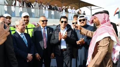 وزير الرياضة ومحافظ جنوب سيناء يشهدان ختام المهرجان العربي للهجن والتراث