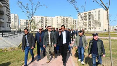 وزير الإسكان يتفقد وحدات "سكن لكل المصريين" محور منخفضي الدخل