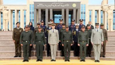 الأكاديمية العسكرية المصرية تستقبل مسئول التعاون الدولى للقوات البرية الفرنسية