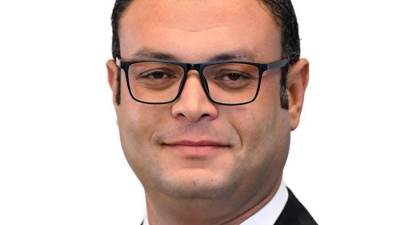 وزير الإسكان يتابع سير العمل بالمشروعات السكنية بعددٍ من المدن الجديدة