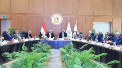 وزير التعليم العالي يترأس الاجتماع الأول لرؤساء وأمناء لجان قطاعات التعليم الجامعي للدورة الجديدة 2025 - 2028 بالمجلس الأعلى للجامعات