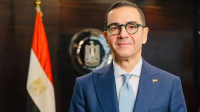 وزير الاستثمار والتجارة الخارجية يتوجه لمدينة دافوس السويسرية للمشاركة بفعاليات النسخة 55 من المنتدى الاقتصادي العالمي