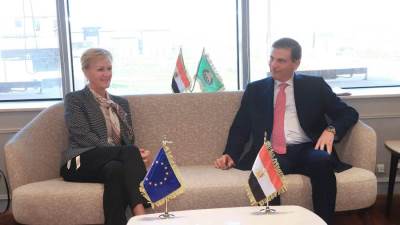 وزير الزراعة يلتقى رئيس بعثة الاتحاد الأوروبي في مصر ويبحثان ملفات التعاون المشترك ودعم المرأة الريفية وصغار المزارعين 