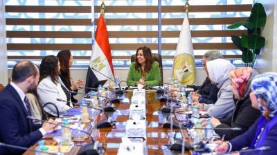 وزيرة التنمية المحلية تبحث مع الرئيس التنفيذي لهيئة فولبرايت مصر مجالات التعاون المشترك بين الجانبين