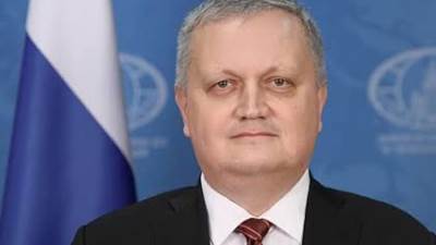 سفير روسيا بالقاهرة يبحث مع مشرف منظمة تضامن الشعوب الإفريقية والآسيوية قضايا دولية