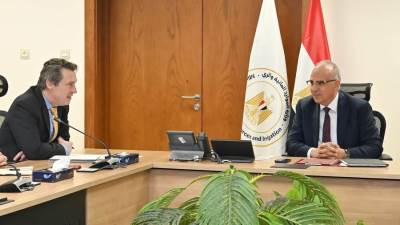 سويلم يلتقى المدير الإقليمي للبنك الأوروبي لإعادة الإعمار والتنمية للتباحث حول سُبل تعزيز التعاون بين الوزارة والبنك في مجال المياه