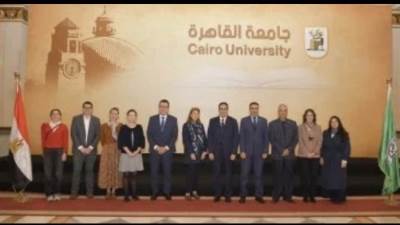 رئيس جامعة القاهرة يستقبل وفد جامعة ستراسبورغ الفرنسية لبحث التعاون العلمى