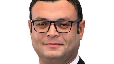 وزير الإسكان يبحث مع ممثلي شركتي "اونسبيك" و"rehlko" العالميتين سبل التعاون المشترك بشأن نقل خبرات صناعة مولدات الكهرباء