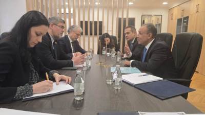 وزير الخارجية يستعرض موقف مصر إزاء القضايا الإقليمية والدولية فى حوار مع تليفزيون صربيا