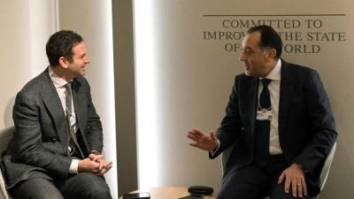 رئيس الوزراء يلتقى رئيس الشئون العالمية بمؤسسة "جولدمان ساكس"