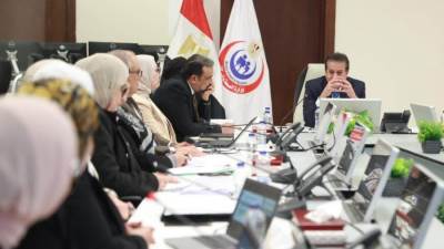 وزير الصحة يبحث معدلات التنفيذ بمشروع تطوير أنظمة الرعاية الصحية بمصر 