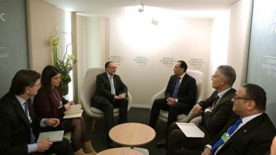 رئيس الوزراء يلتقى مستشار النمسا خلال فعاليات اليوم الثالث لمنتدى دافوس 2025