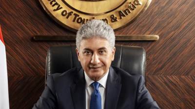 وزير السياحة يبحث مع نظيره الإسباني تعزيز التعاون المشترك وآليات زيادة الحركة السياحية الوافدة لمصر