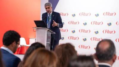 وزير السياحة يعقد مؤتمراً صحفياً عالمياً بالمعرض السياحي الدولي FITUR 2025