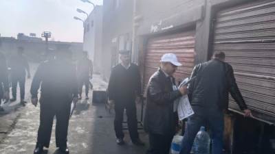 رئيس الجهاز: تنفيذ 24 قرار غلق وتشميع للمحال  المخالفة بدمياط الجديدة