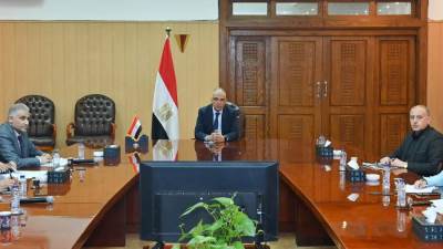 سويلم يتابع موقف المشروعات التنموية اعتماداً على مياه الصرف الزراعى المعالجة فى الدلتا الجديدة وشمال ووسط سيناء