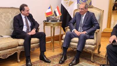 وزير الاتصالات يبحث مع سفير فرنسا تعزيز التعاون في مجال الذكاء الاصطناعي