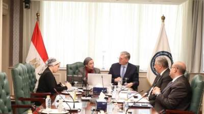 وزير البترول يبحث مع وزيرة البيئة التكامل بين الوزارتين فى مجالات خفض الانبعاثات