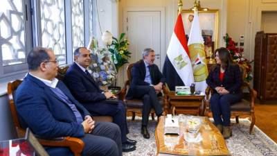 وزيرة التنمية المحلية تستقبل سفير إيطاليا بالقاهرة لبحث مجالات التعاون المشترك