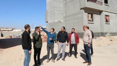 رئيس جهاز مدينة 6 أكتوبر يتفقد عمارات مبادرة "سكن لكل المصريين" لمتابعة المستجدات