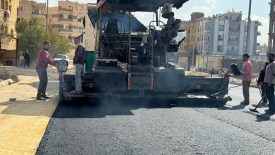 وزير الإسكان يُتابع مشروعات الطرق بـ"بيت الوطن" ووحدات "سكن لكل المصريين" بالقاهرة الجديدة