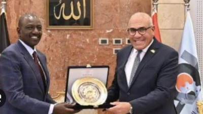 رئيس كينيا: نسعى لإيجاد فرص للتعاون مع الهيئة العربية للتصنيع
