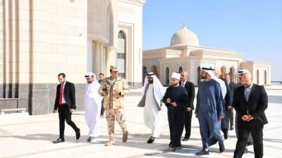 وزير الأوقاف يستقبل مدير جامعة محمد بن زايد ورئيس مركز جامع الشيخ زايد في إندونيسيا والوفد المرافق لهما بمسجد مصر