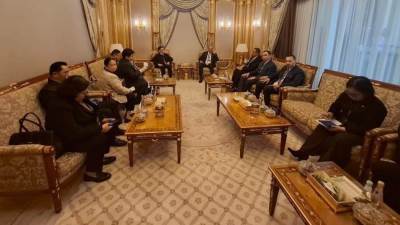 وزير العمل يلتقي نظيره الفلبيني لبحث الملفات المشتركة 