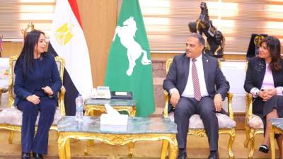 وزيرة التضامن الاجتماعي تستهل زيارتها لمحافظة الشرقية بلقاء المحافظ بديوان عام المحافظة