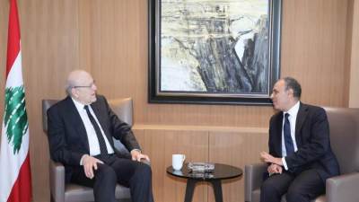 وزير الخارجية يؤكد دعم مصر للبنان خلال لقاءه في بيروت مع رئيس حكومة تسيير الأعمال