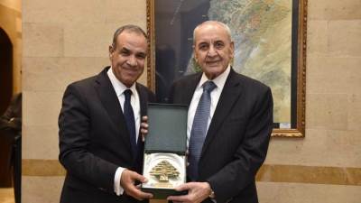 وزير الخارجية والهجرة يلتقي مع رئيس مجلس النواب اللبناني