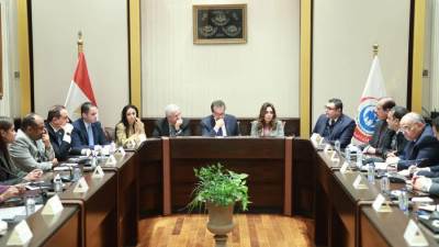 نائب رئيس مجلس الوزراء وزير الصحة يرأس الاجتماع الوزراي الأول للجنة التنفيذية الخاصة باستقبال المصابين الفلسطنيين