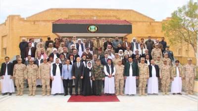 قيادة المنطقة الغربية العسكرية تستقبل عددا من شيوخ وعواقل القبائل بمطروح