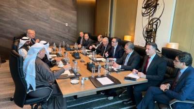 وزير الاستثمار والتجارة الخارجية يلتقي وفد مجموعة بوخمسين القابضة الكويتية