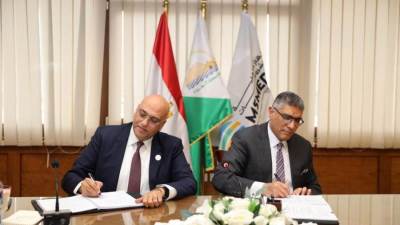 تعاون بين تنمية المشروعات ومحافظة الجيزة لدعم المشروعات متناهية الصغر وتطوير البنية الأساسية بالمحافظة