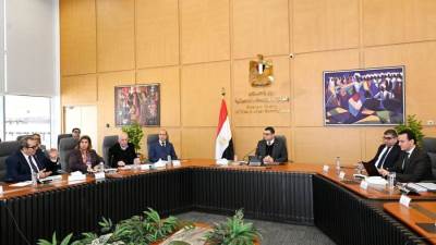 وزير الإسكان يعقد اجتماعا موسعا لمتابعة الموقف التنفيذي لمشروع تطوير موقع التجلي الأعظم