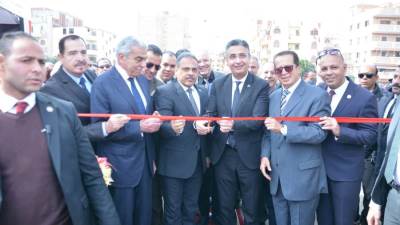 وزير التموين يفتتح السوق الحضاري بالعاشر من رمضان لتوفير السلع الغذائية بأسعار مناسبة