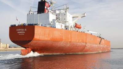 قناة السويس تشهد عبور ناقلة البترول CHRYSALIS في رحلتها الأولى منذ يوليو الماضي