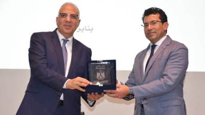 أشرف صبحي : تعزيز وعي الشباب بقضايا المياه جزء أساسي من رؤية مصر 2030