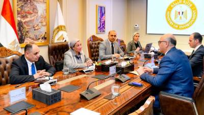 وزيرة البيئة تستقبل محافظ القليوبية ويناقشان آليات تنفيذ أنشطة البنك الدولى بالقليوبية