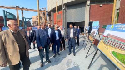 نائب وزير الإسكان يقوم بجولة موسعة لمتابعة سير العمل بمنظومة مياه الشرب والصرف الصحي بالقاهرة