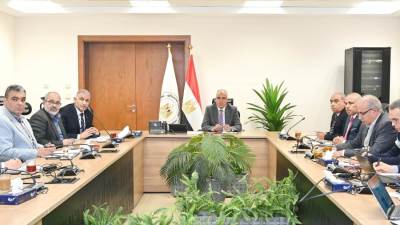 سويلم يتابع موقف دراسة "إعادة تأهيل المناطق الزراعية فى شمال الدلتا المتأثرة بإرتفاع منسوب سطح البحر"