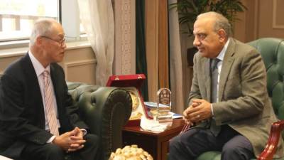 وزير الكهرباء يبحث مع سفير اليابان بالقاهرة سبل دعم فرص الشراكة والتعاون