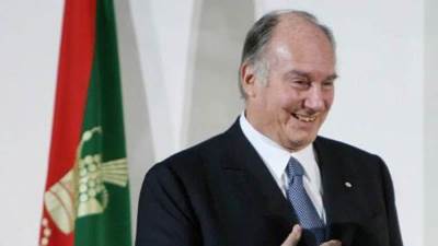 جثمان الأمير كريم أغاخان زعيم الطائفة الإسماعيلية يصل مصر لدفنه فى أسوان