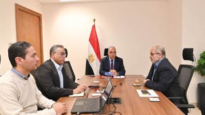 سويلم يتابع أنشطة هيئة حماية الشواطئ والإعداد لعقد إجتماع اللجنة العليا لتراخيص الشواطئ