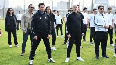 وزير الشباب والرياضة يشارك المتدربين ببرنامج الدبلوماسية الشبابية في يوم رياضي