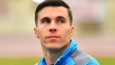 "لعدم حصوله على مستحقاته".. ميشالاك يفسخ عقده مع الزمالك ويلجأ ل "فيفا"